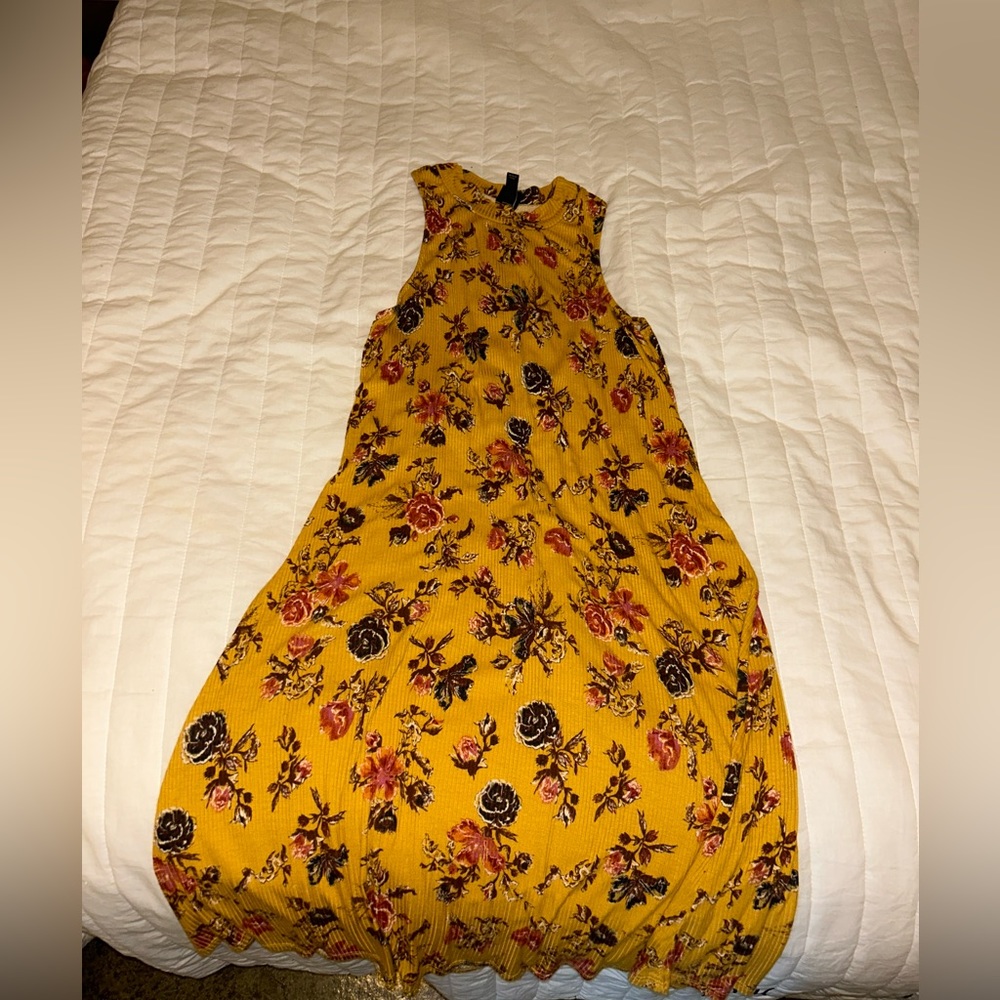 Yellow dress
